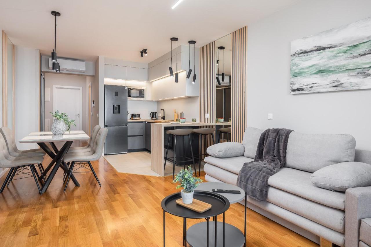 Appartement A&n - Partial Sea View And Free Parking Makarska