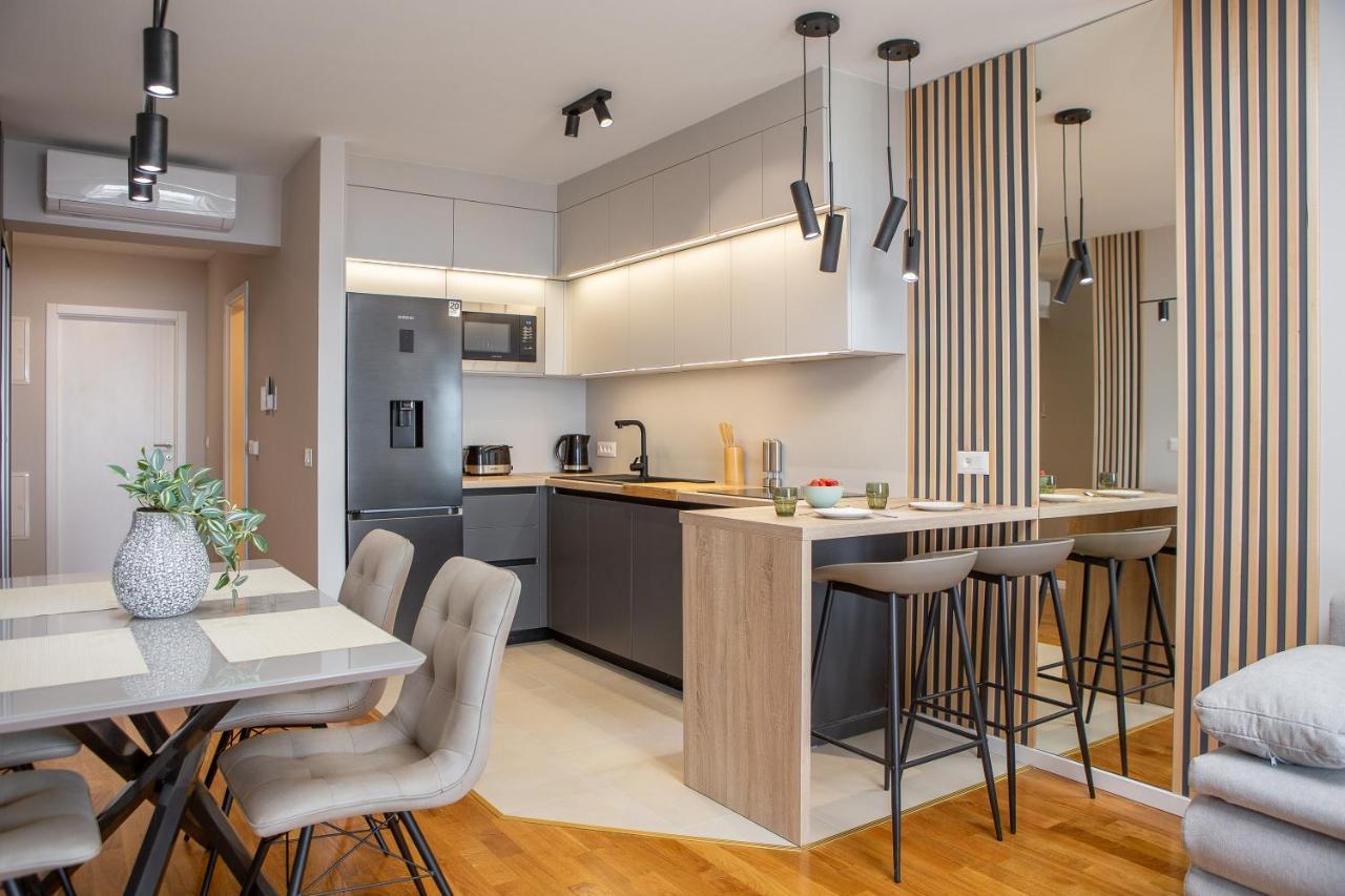 A&n - Partial Sea View And Free Parking Appartement Makarska