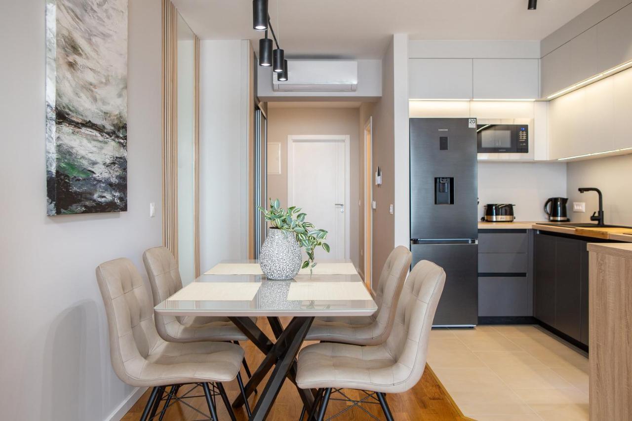 Appartement A&n - Partial Sea View And Free Parking Makarska